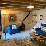 Сasa de vacaciones Stunning Rural Gem With Pool In Southwest France *