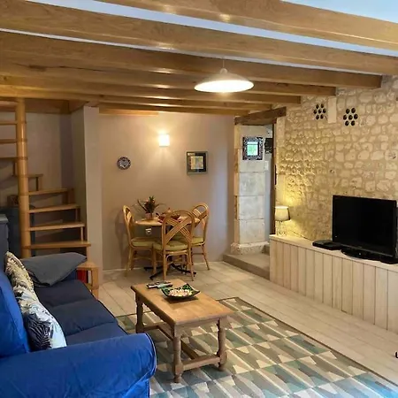 Stunning Rural Gem With Pool In Southwest France Prázdninový dům Brie-sous-Barbezieux