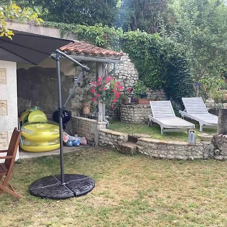 Stunning Rural Gem With Pool In Southwest France Feriehus *