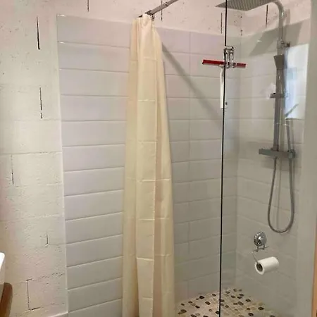 Stunning Rural Gem With Pool In Southwest France Feriehus