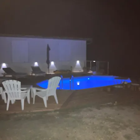 Stunning Rural Gem With Pool In Southwest France Nyaraló